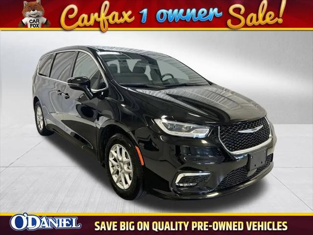 2025 Chrysler Pacifica Select for sale in Fort Wayne, IN