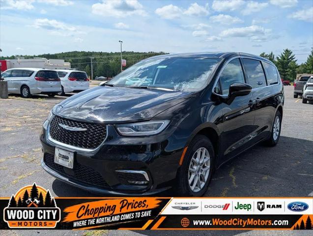 2024 Chrysler Pacifica Touring L for sale in Cloquet, MN