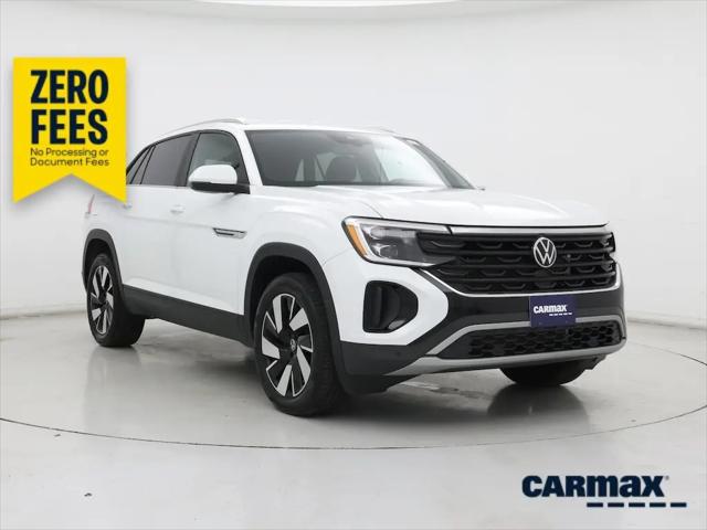2025 Volkswagen Atlas Cross Sport 2.0T SE w/Technology for sale in Brooklyn Park, MN
