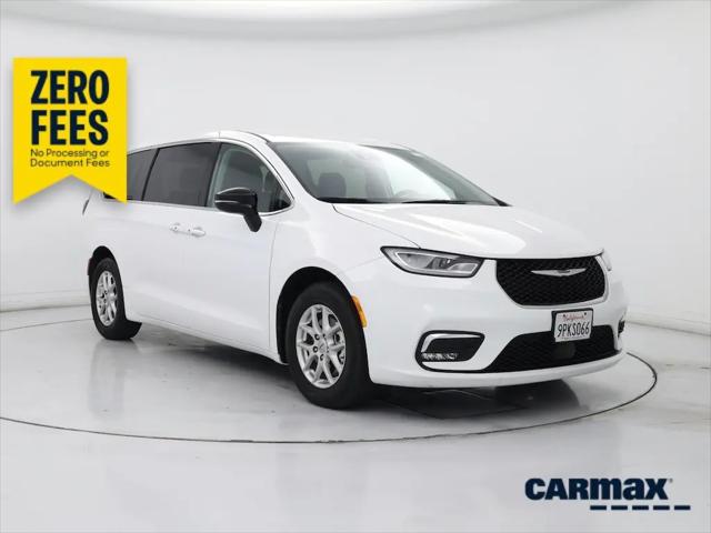 2024 Chrysler Pacifica Touring L for sale in Fresno, CA