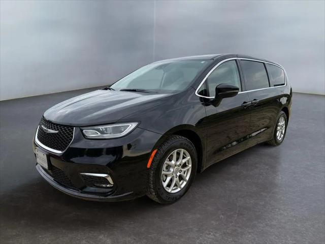 2024 Chrysler Pacifica Touring L for sale in Arcadia, WI