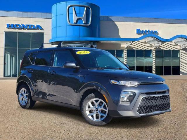 2022 Kia Soul LX for sale in Muskegon, MI