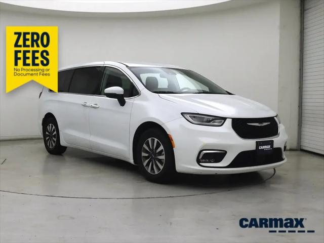 2023 Chrysler Pacifica Hybrid Touring L for sale in Newark, DE