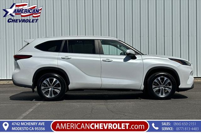 2023 Toyota Highlander XLE