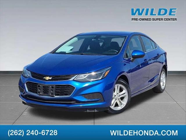2017 Chevrolet Cruze LT Auto for sale in Waukesha, WI