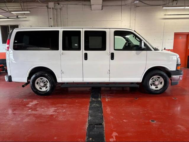 2017 Chevrolet Express LT for sale in Franklin, OH