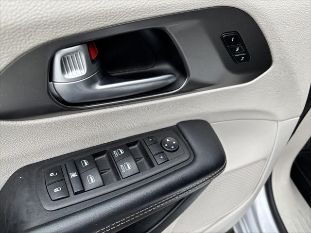 Used 2024 Chrysler Pacifica Touring L For Sale in Jackson, MI