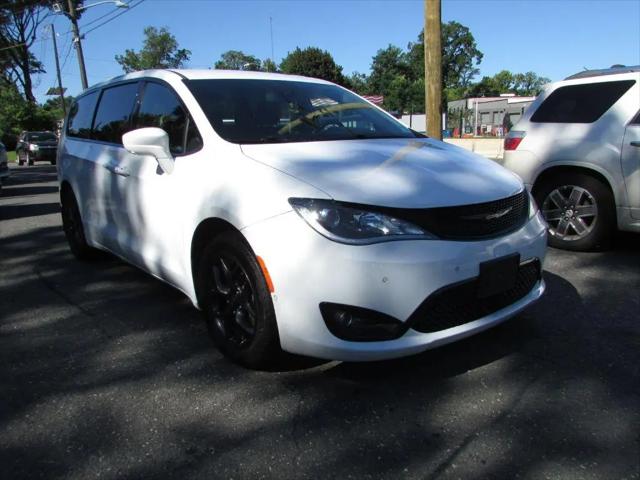2020 Chrysler Pacifica Touring for sale in Oaklyn, NJ