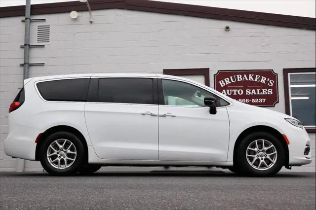2024 Chrysler Pacifica Touring L for sale in Myerstown, PA