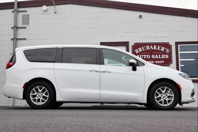 2023 Chrysler Pacifica Touring for sale in Myerstown, PA