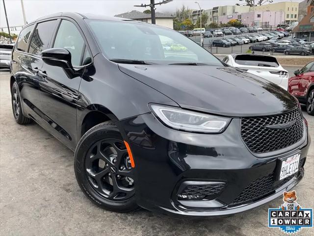 2023 Chrysler Pacifica Hybrid Limited for sale in Daly City, CA