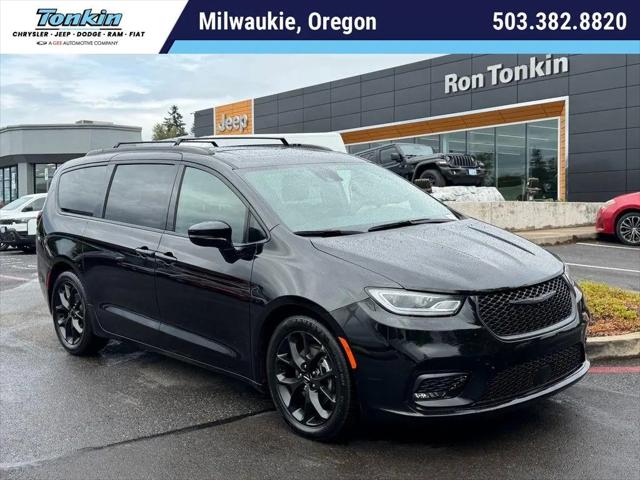 2025 Chrysler Pacifica Limited for sale in Milwaukie, OR