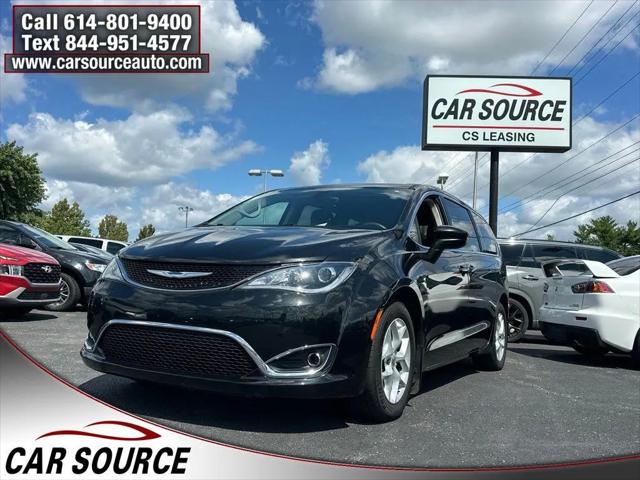 2017 Chrysler Pacifica for sale near Grove City, OH