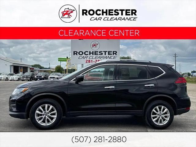 2017 Nissan Rogue SV for sale in Rochester, MN