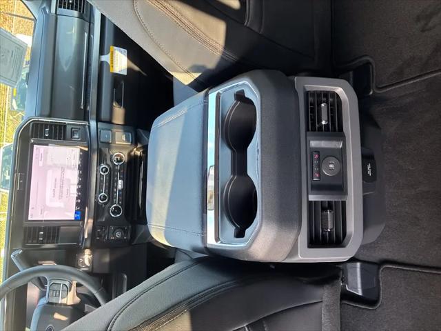 2027 Ford F-350 LARIAT