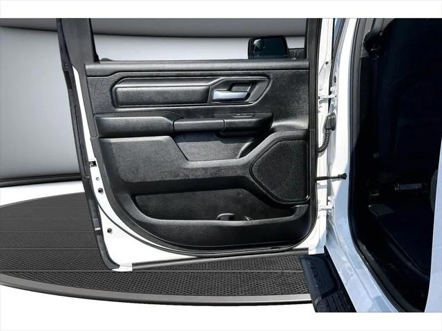 2026 Ram 1500 Express Crew Cab 4x4 57 Box