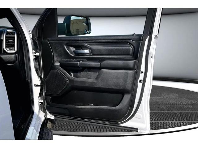 2026 Ram 1500 Express Crew Cab 4x4 57 Box