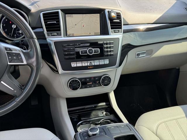 2016 Mercedes-Benz GL 450 4MATIC 2016 Mercedes-Benz GL 450 4MATIC