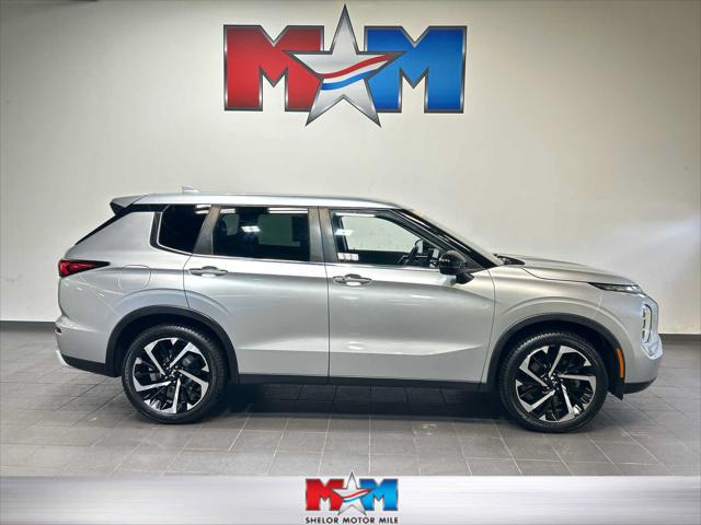 2022 Mitsubishi Outlander SE 2.5 S-AWC 2022 Mitsubishi Outlander SE 2.5 S-AWC