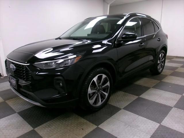 2024 Ford Escape Platinum for sale in Johnstown, OH
