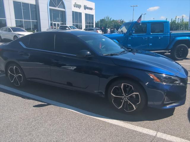 2023 Nissan Altima SR FWD 2023 Nissan Altima SR FWD