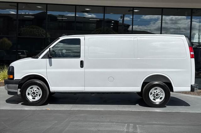 2025 GMC Savana Cargo RWD 2500 Regular Wheelbase Work Van
