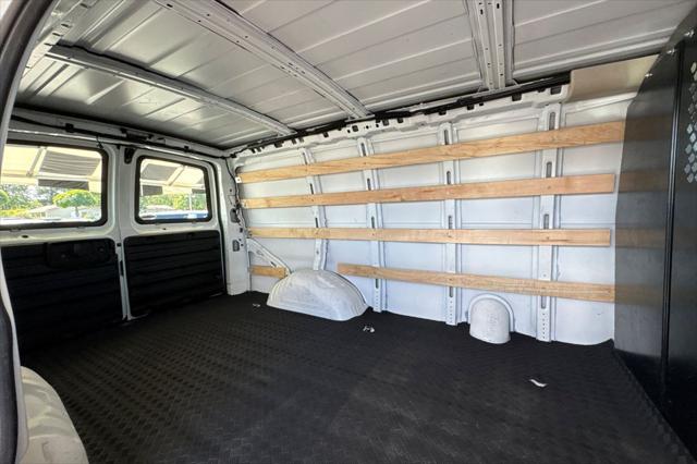 2025 GMC Savana Cargo RWD 2500 Regular Wheelbase Work Van