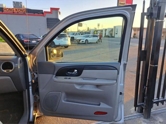 2004 GMC Envoy SLE