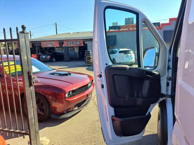 2022 Ram ProMaster 2500 Cargo Van Low Roof 136 WB