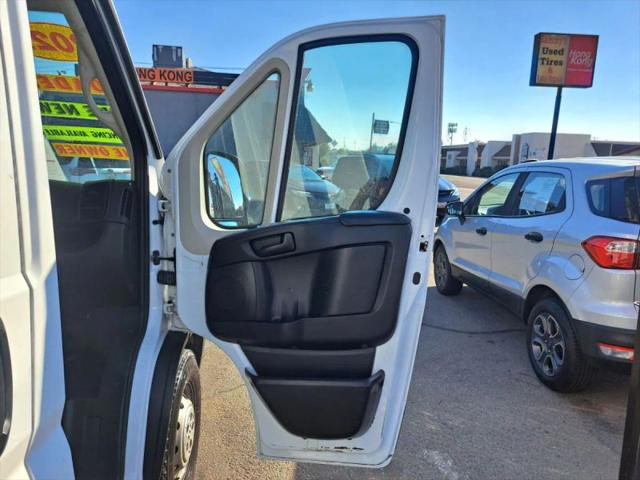 2022 Ram ProMaster 2500 Cargo Van Low Roof 136 WB