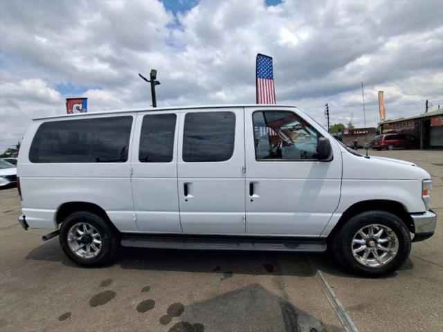 2008 Ford E-350 Super Duty XLT
