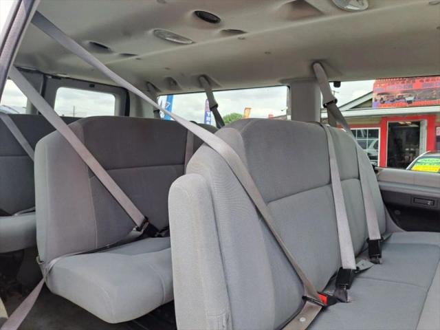 2008 Ford E-350 Super Duty XLT
