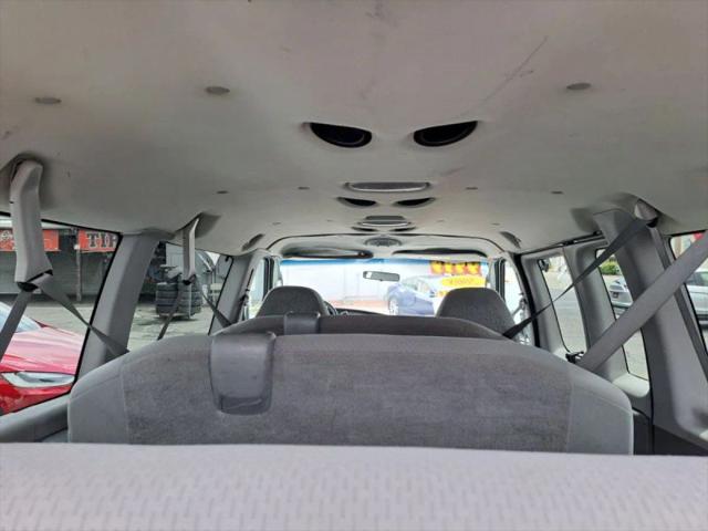 2008 Ford E-350 Super Duty XLT