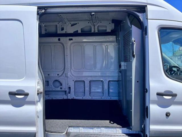 2018 Ford Transit Extended Length w/Sliding Side Door w/LWB