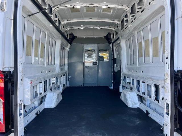 2018 Ford Transit Extended Length w/Sliding Side Door w/LWB