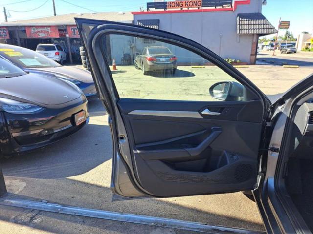 2024 Volkswagen Jetta 1.5T SE