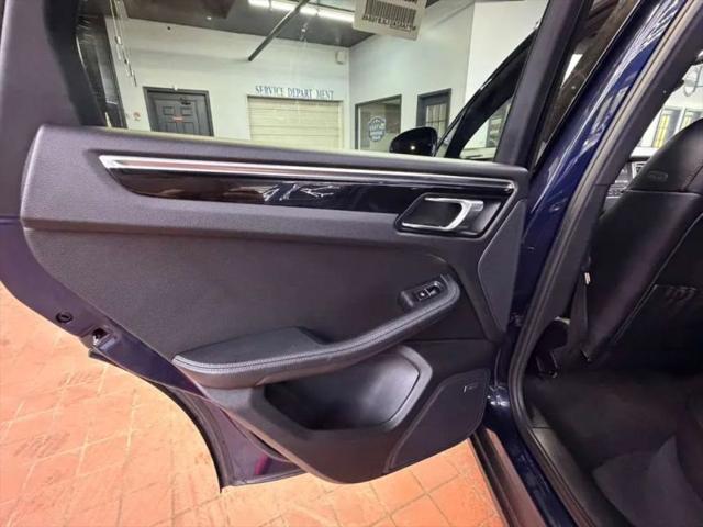 2018 Porsche Macan Base