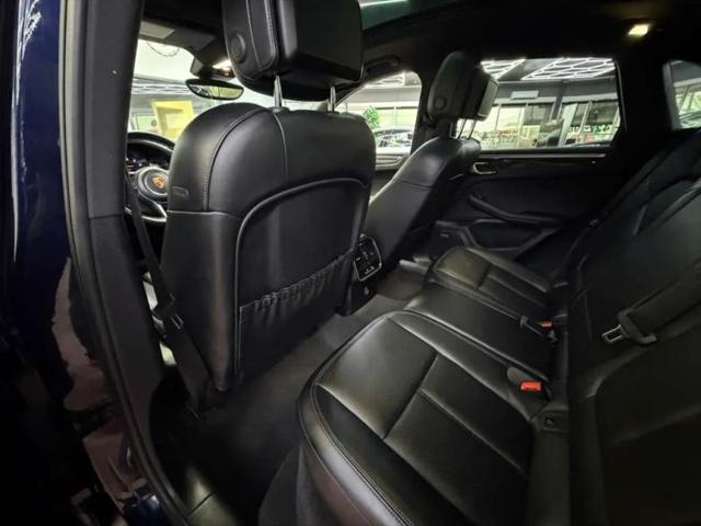 2018 Porsche Macan Base