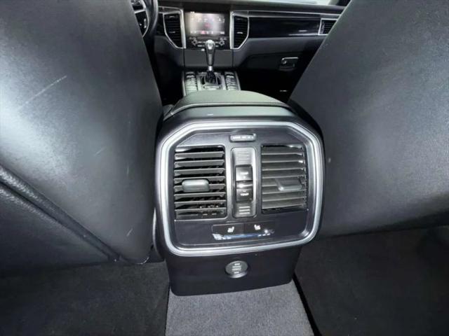 2018 Porsche Macan Base
