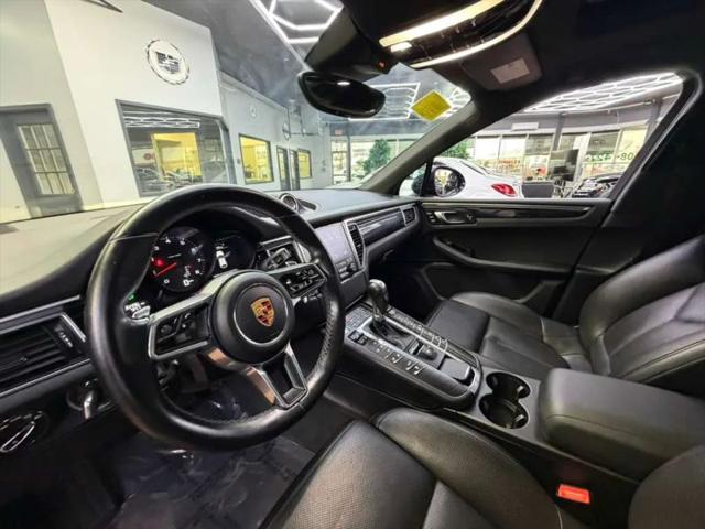 2018 Porsche Macan Base