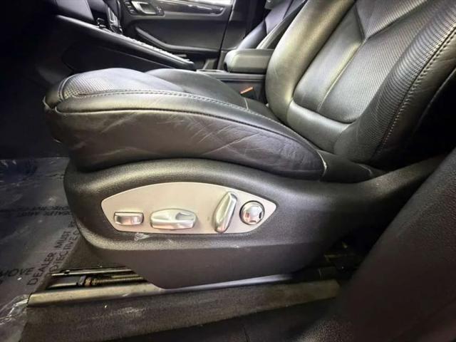 2018 Porsche Macan Base