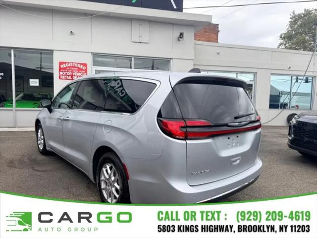 2024 Chrysler Pacifica Touring L