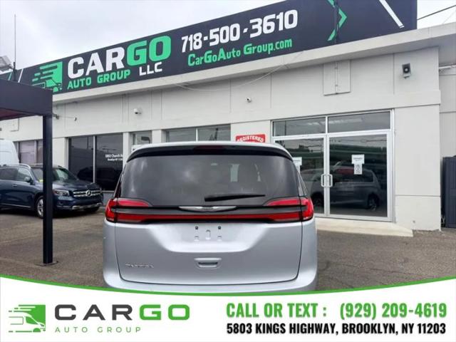 2024 Chrysler Pacifica Touring L