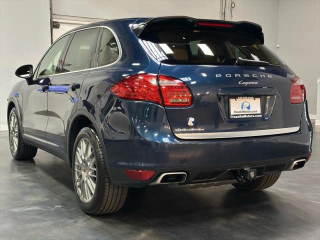 2011 Porsche Cayenne Base