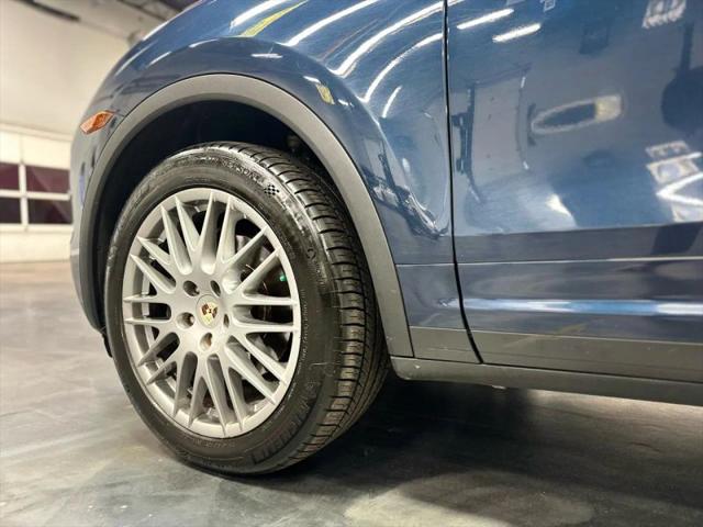 2011 Porsche Cayenne Base