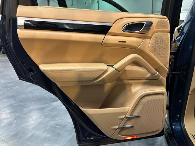 2011 Porsche Cayenne Base