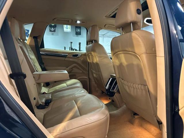 2011 Porsche Cayenne Base