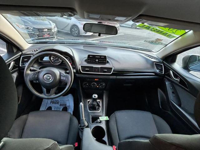 2014 Mazda Mazda3 i Sport
