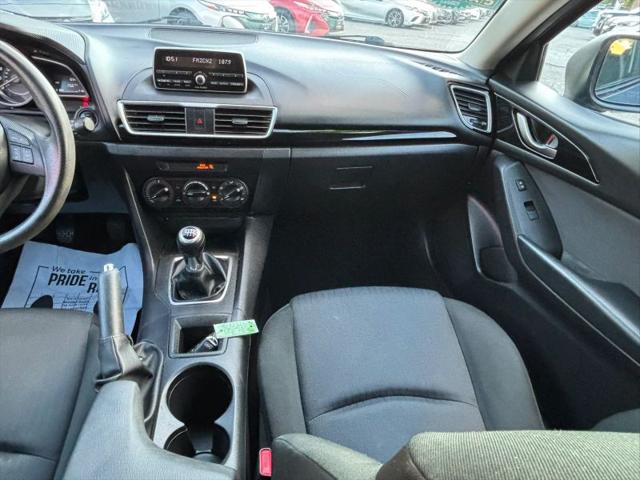 2014 Mazda Mazda3 i Sport