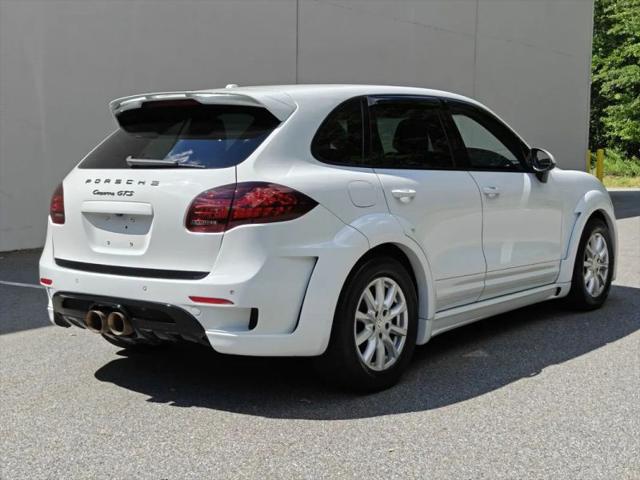 2013 Porsche Cayenne GTS